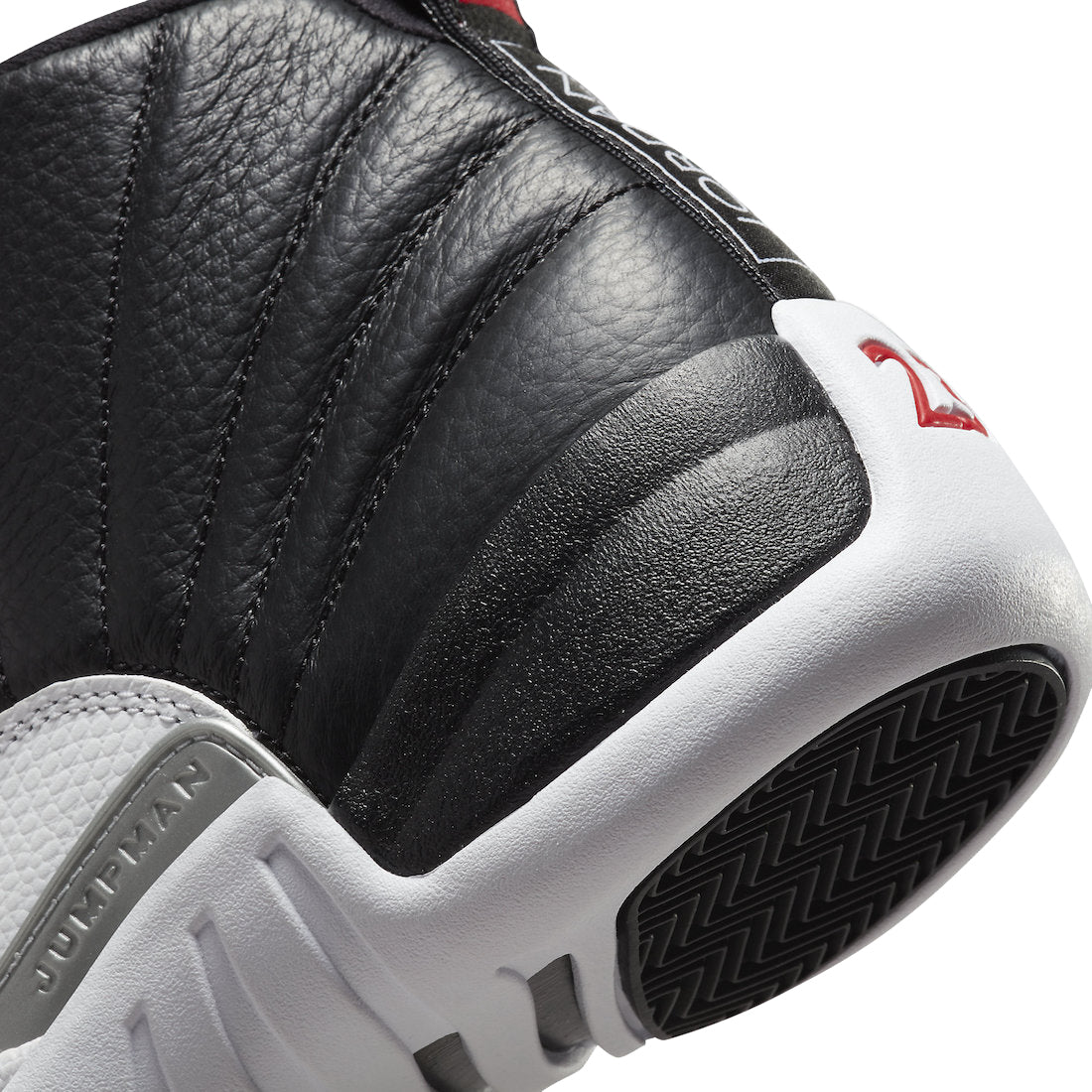 Air Jordan 12 “Playoffs” 2022